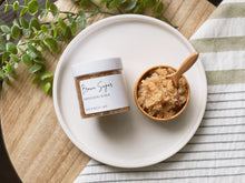 Load image into Gallery viewer, NEW MOM SPA GIFT BOX - Kate and Belle
