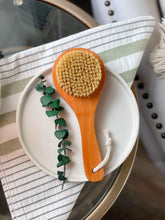 Load image into Gallery viewer, DRY BODY BRUSH - Kate and Belle
