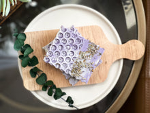 Load image into Gallery viewer, Honey Lavender &amp; Oats Goats Milk Soap Bar - Kate and Belle
